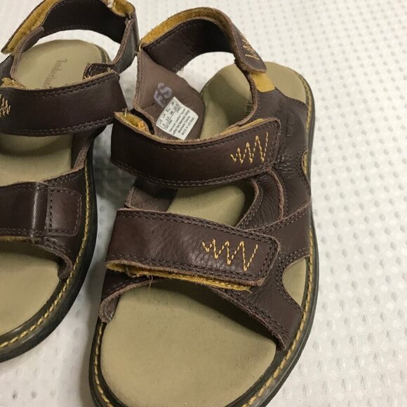 TIMBERLAND KIDS SANDAL SIZE 4 NEW - Picture 8 of 8